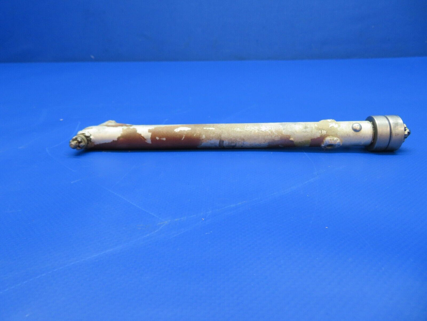 Bellanca 17-30 Viking Aileron Actuating Arm RH P/N 195347 (0922-634)