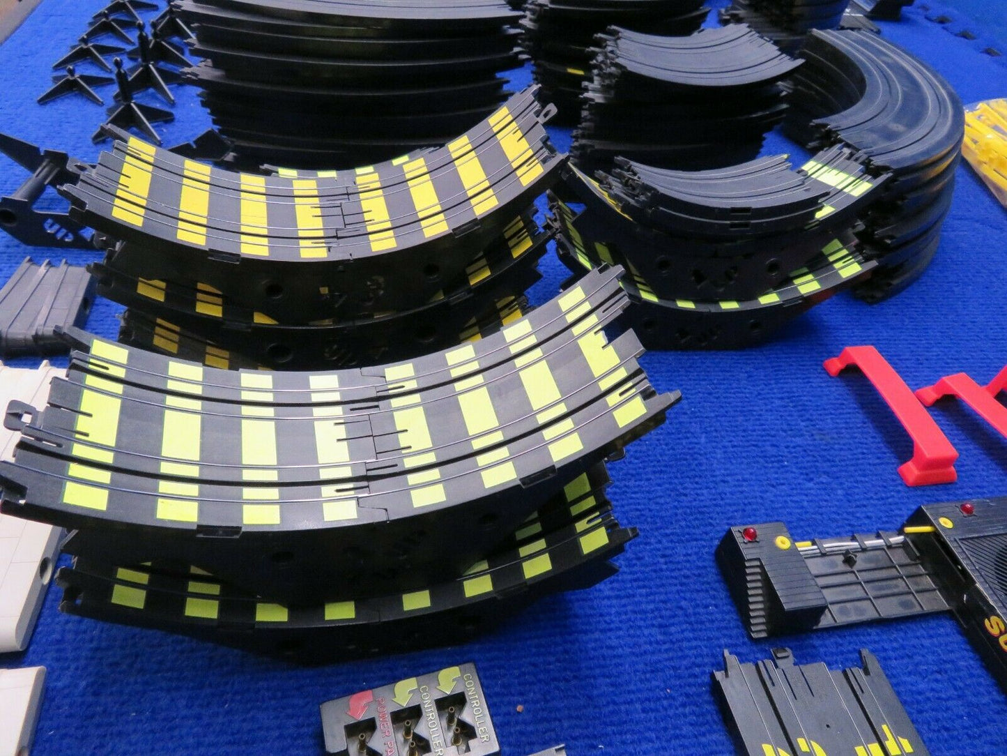 Tyco Slot Car Track HUGE LOT (0322-07)