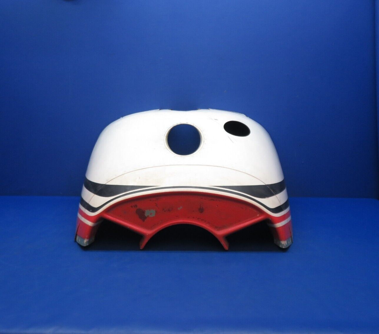 Cessna Cardinal 177 Lower Cowl Assembly w/ Cowl Flaps P/N 1752090-200 (1123-247)