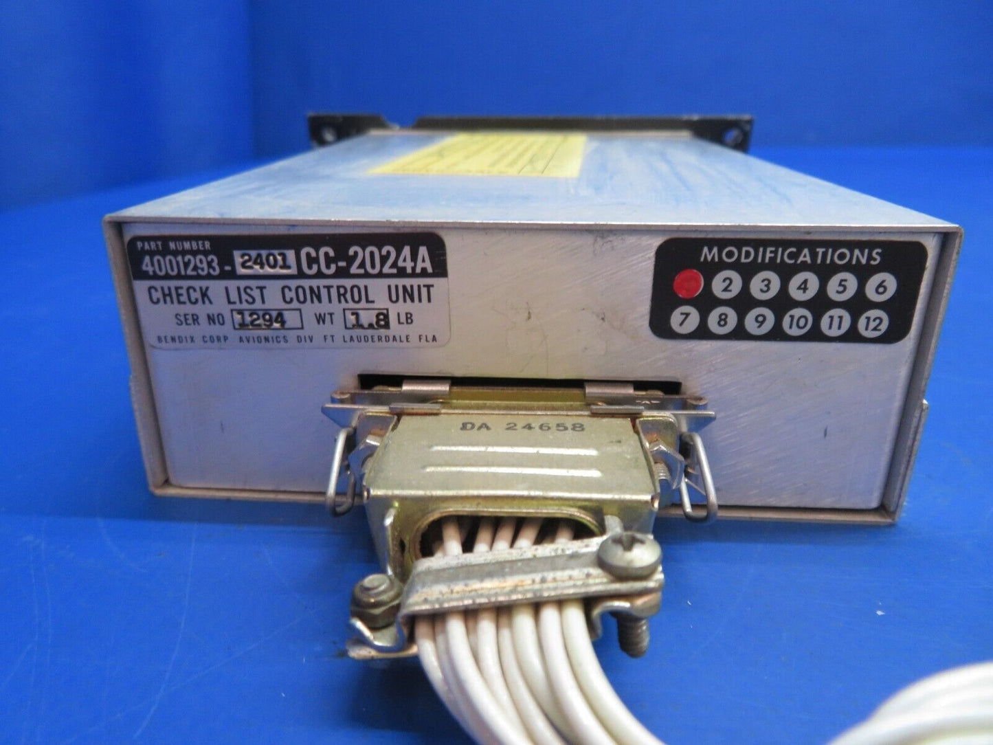 Piper PA-34-200T Seneca II Check List Control Unit P/N CC-2024A (0223-845)