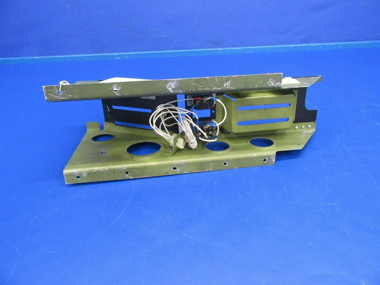 Piper PA-34-200T Heater Control Bracket P/N 78381-00, 78381-000 (1119-406)