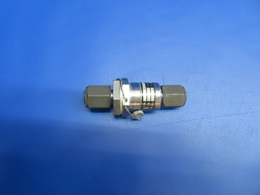 Messier Check Valve P/N A100-24210C NOS (0922-951)