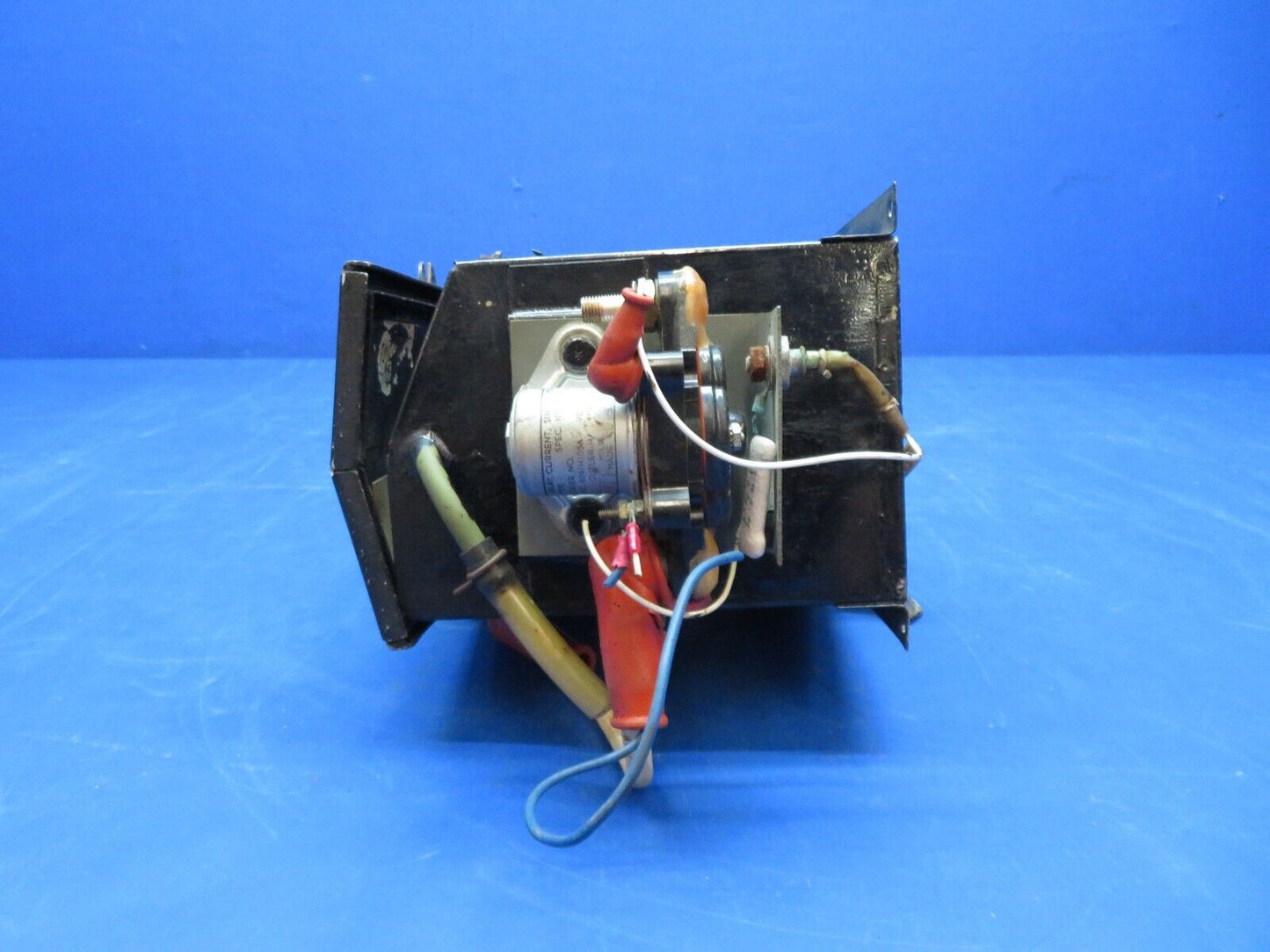 Piper PA-28R-180 Battery Box Assy w/ Lid & Relay 12v P/N 63888-00 (1123-403)