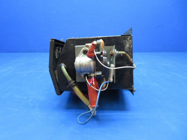 Piper PA-28R-180 Battery Box Assy w/ Lid & Relay 12v P/N 63888-00 (1123-403)