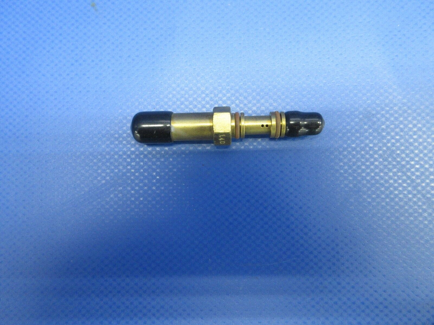 Continental 520 Fuel Injector Nozzles P/N GT14D LOT OF 6 (0124-1255)