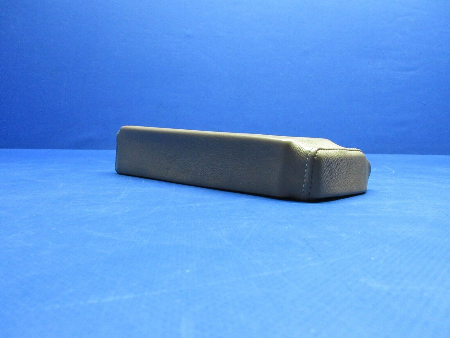 Beech 95-B55 Baron Armrest Assy 3rd Seat P/N 96-534133-1 (0523-1179)