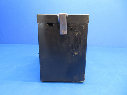 Cessna 120 Battery Box Assy w/ Lid P/N 0412146 (0423-47)