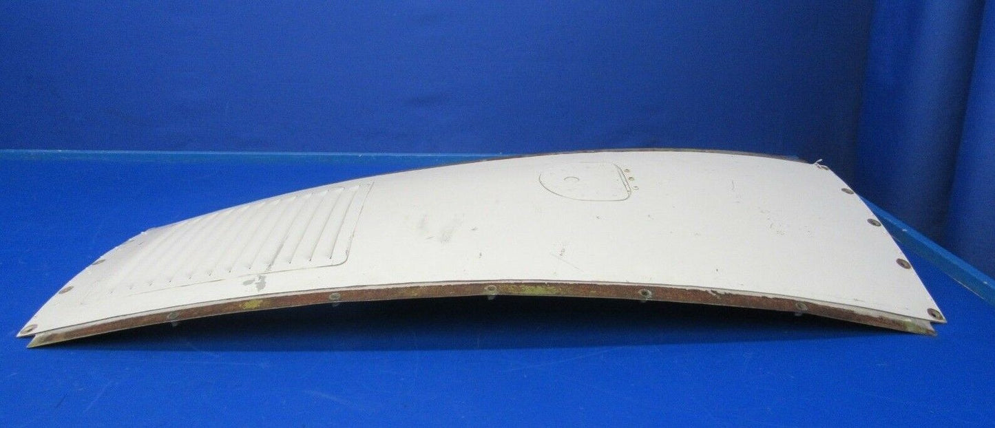 Piper Seneca II Top Center Cowl P/N 37207-101, 67995-002 (0818-254)