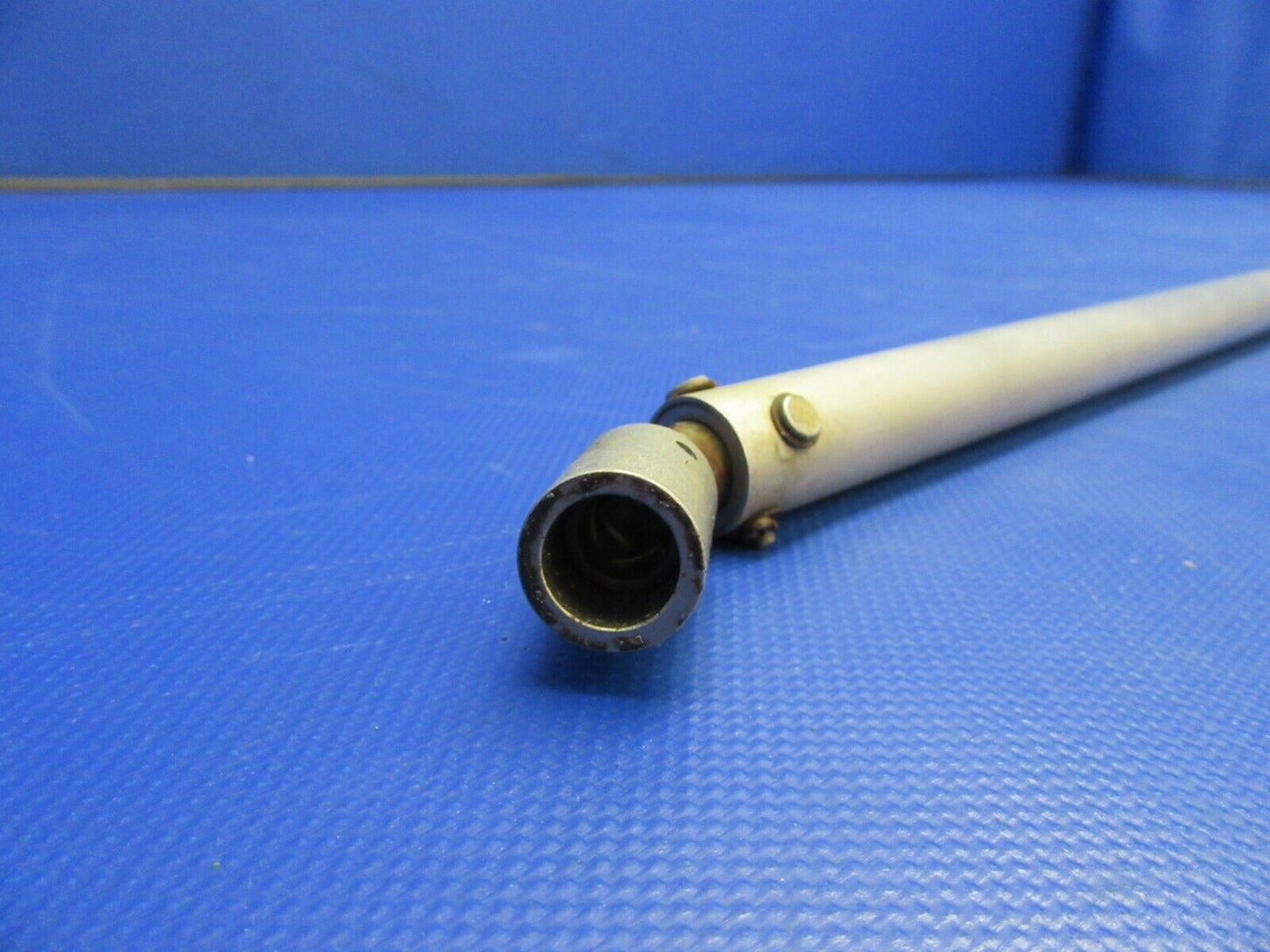 Mooney M20 /  M20G Tube Stabilizer Trim Control AFT P/N 915026-021 (0921-335)