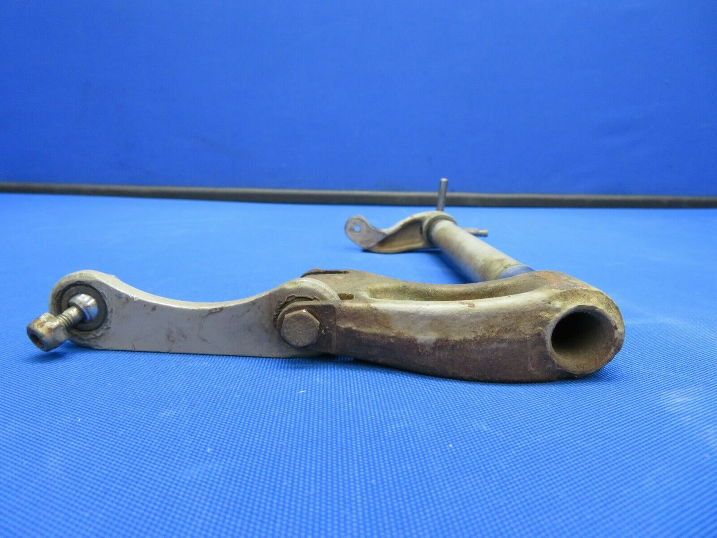 Cessna 210L Shaft Assy Nose Gear Steering Arm P/N 1243625-5 (0820-477)