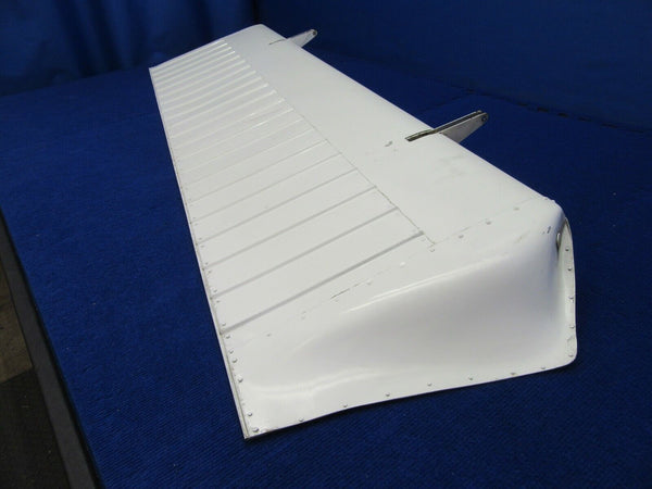 Cessna 150 / 152 RH Flap P/N 0426901-16 (1221-215)