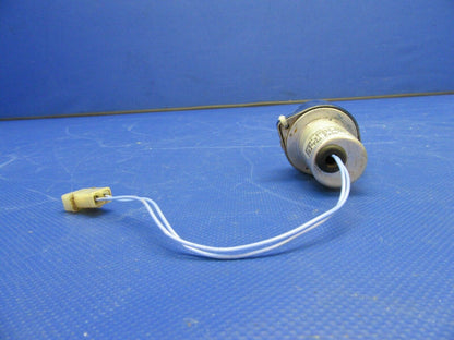 Cessna 210 Rudder Light Whelen A555A w/ Lens & Retainer 28V 0433006-7 (0721-480)