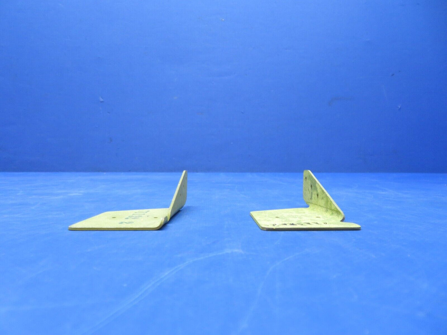 Piper Flap Track Reinforcement Gusset P/N 71132-002 LOT OF 2 NOS (0923-681)