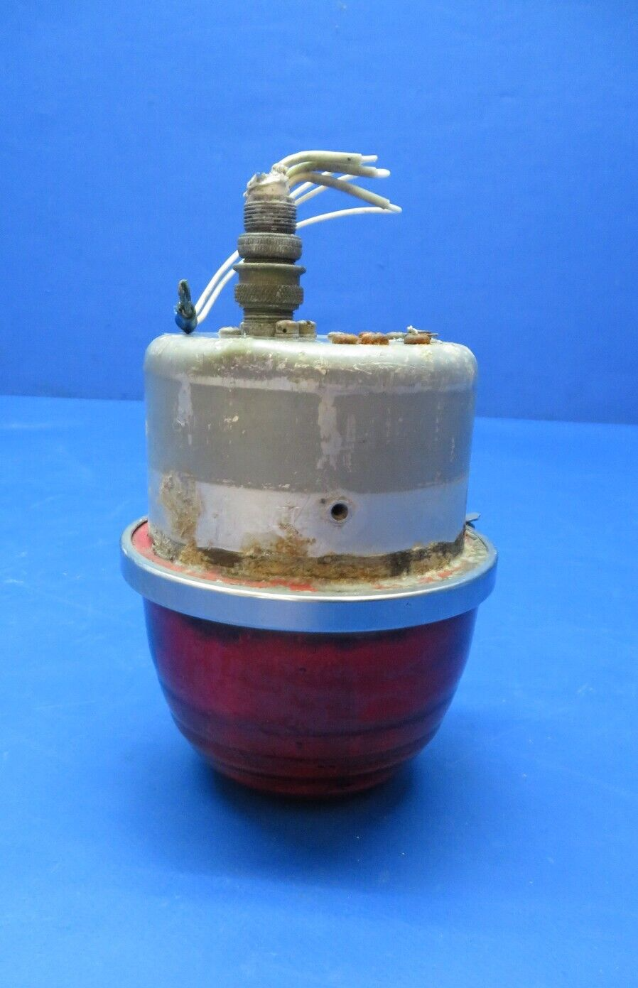 Cessna 401 Anti-Collision Beacon Assembly P/N C621002-0105 FOR PARTS (0523-210)