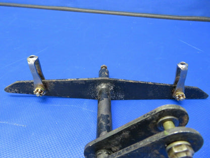 Piper PA-32RT-300 Lance Aileron Bellcrank LH P/N 95680-00, 95680-000 (0521-798)
