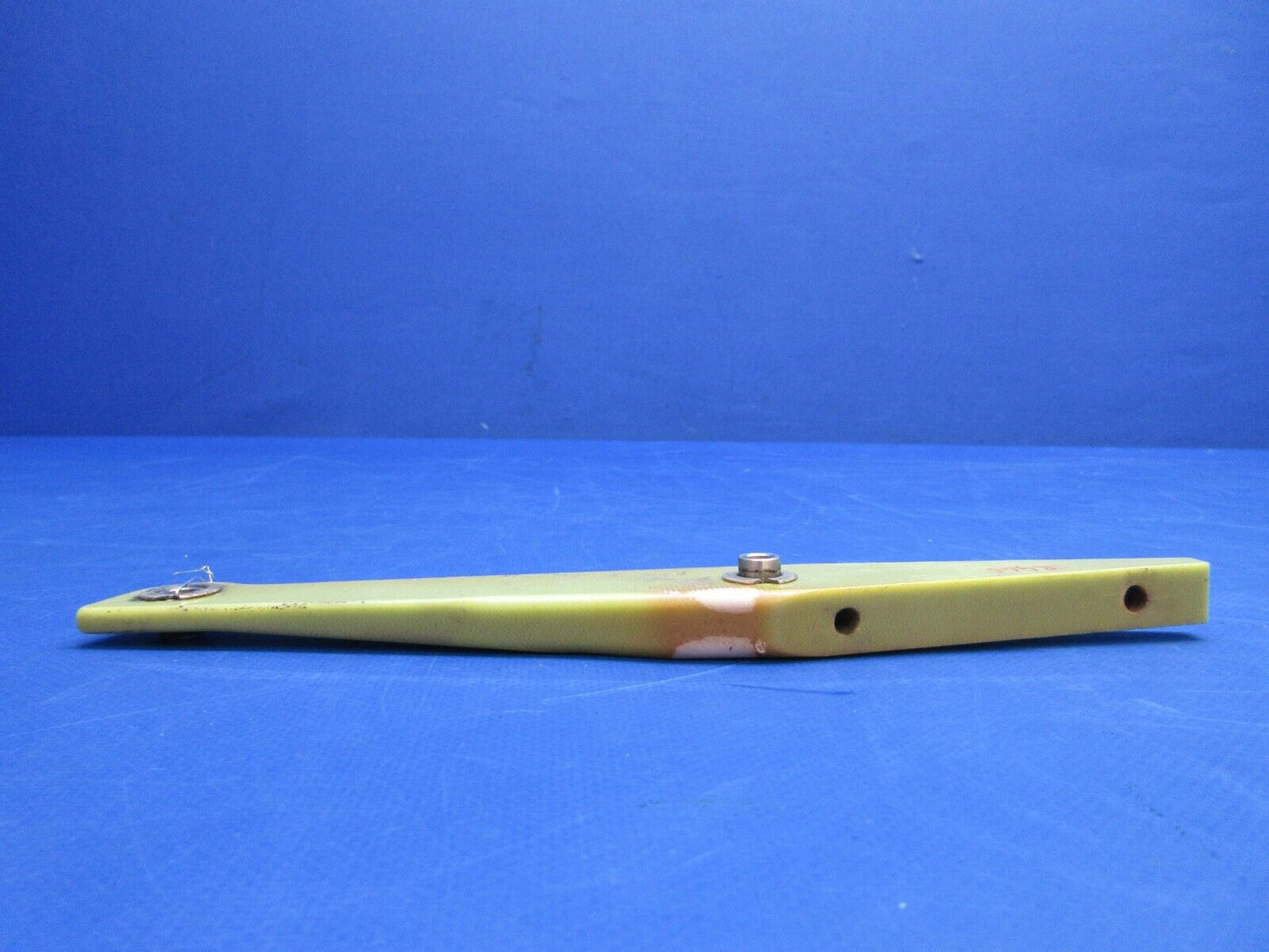 Diamond DA-42 Elevator Control Lever Assy P/N DA4-2735-30-00_1 (0623-144)