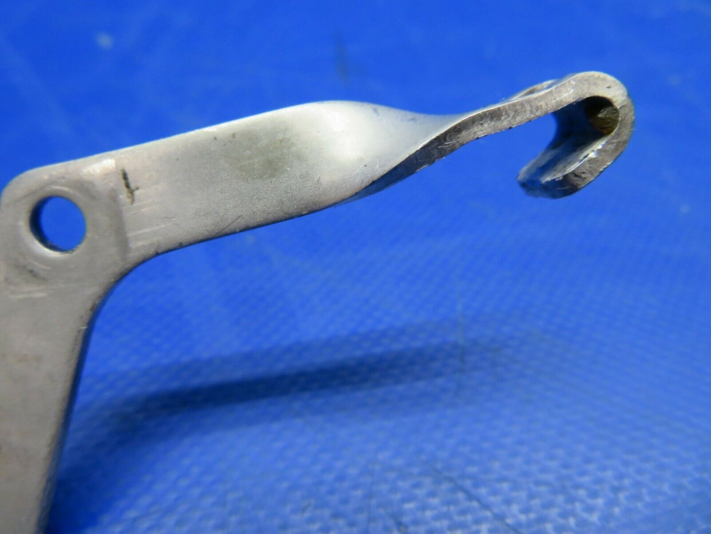 Piper PA-32RT-300 Lance II Handle Quick Drain P/N 38154-00, 38154-000 (0520-563)