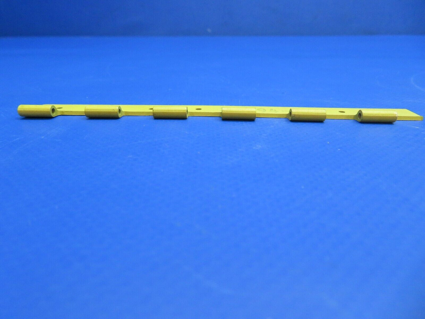 Piper Hinge Stabilator Assy P/N 20194-018 NOS (0922-670)