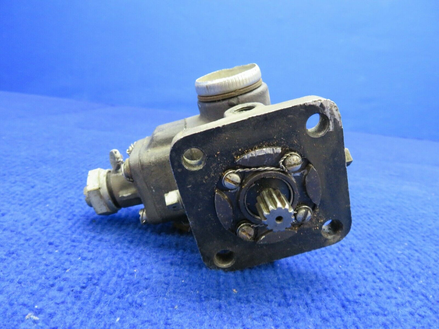 Continental W670 Titan Fuel Pump P/N CH-5495 CORE (0222-593)