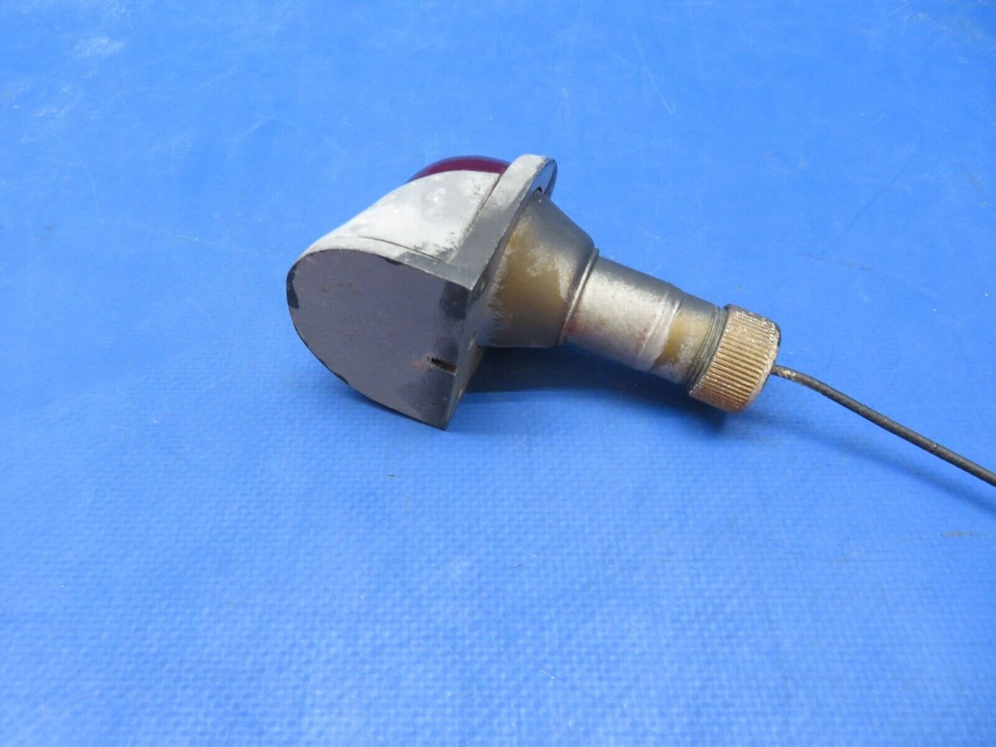 Cessna 310 / 310I LH Red Navigation Light Assy P/N 0823200-1 (0923-687)