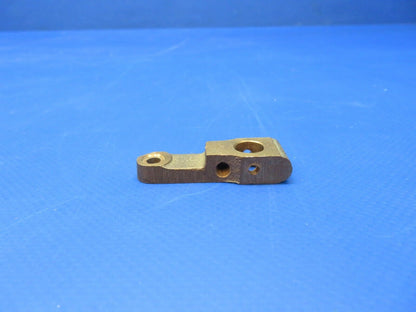Continental Fuel Throttle Metering Shaft Lever P/N 632555-5 NOS (1022-432)