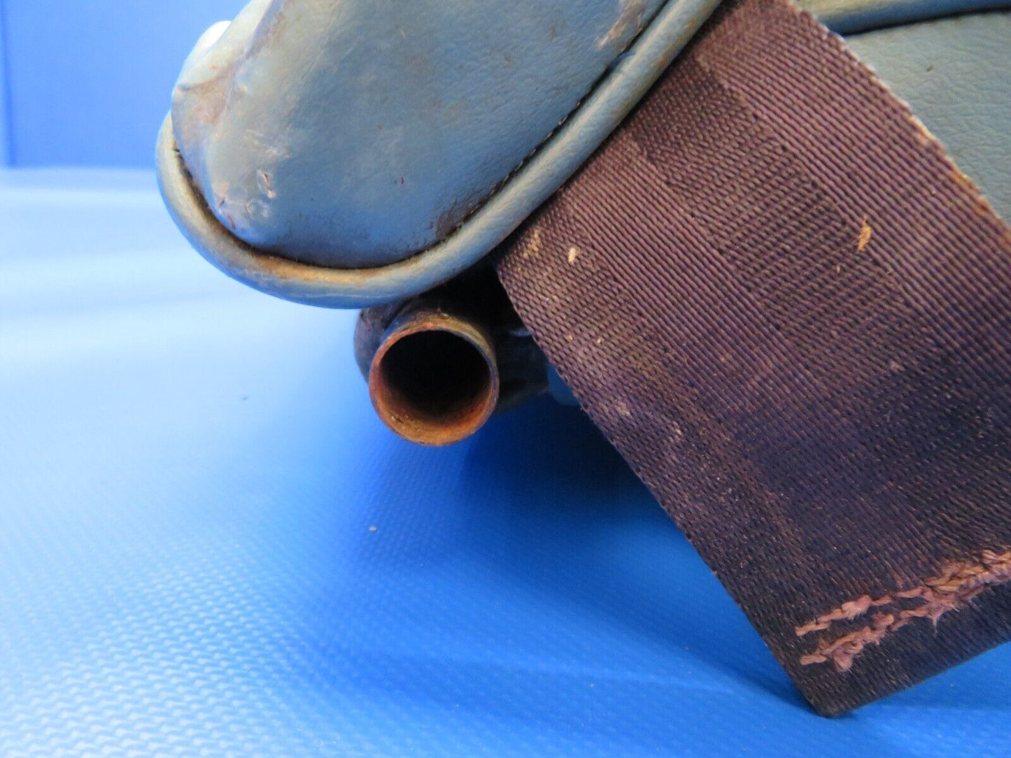 Piper PA-24-180 Rear Seat Assy P/N 21738-03 (1223-1420)