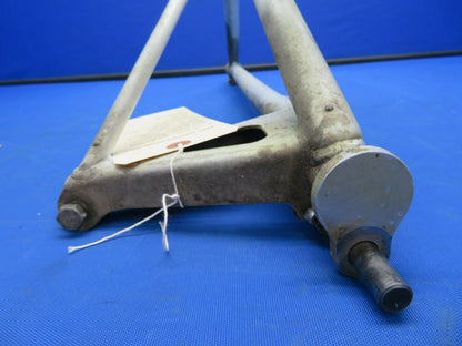Beech Bonanza G35 Brace Main Landing Gear Retract LH 35-815102 (1120-02)