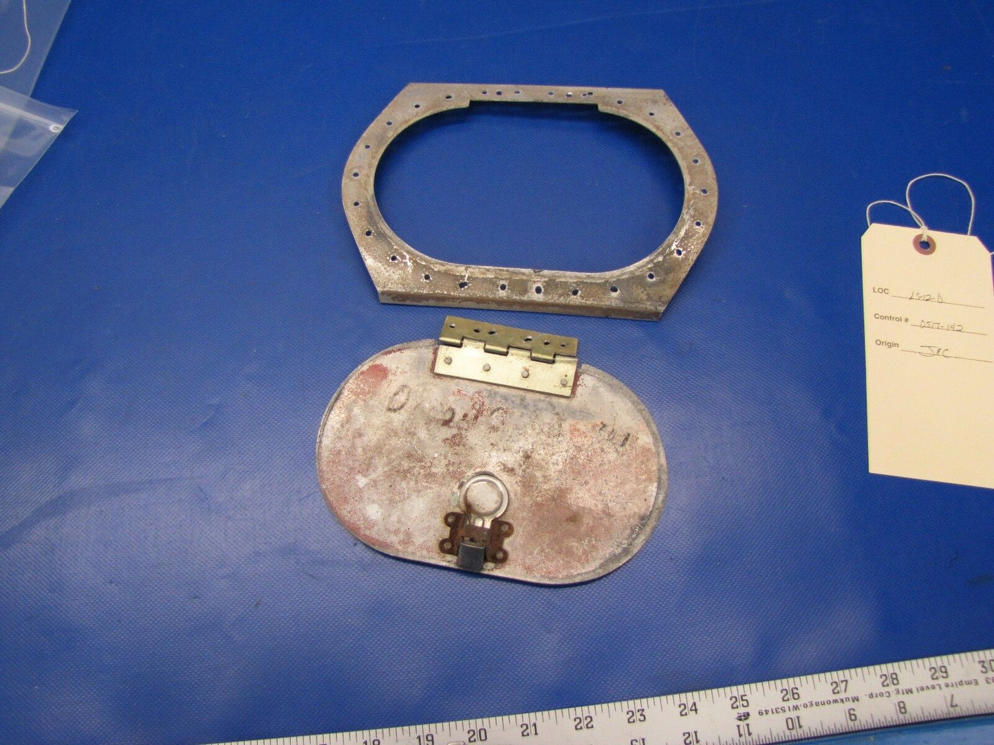 Aero Commander Darter & Lark Door Assy Oil Check P/N 36708 (0517-142)
