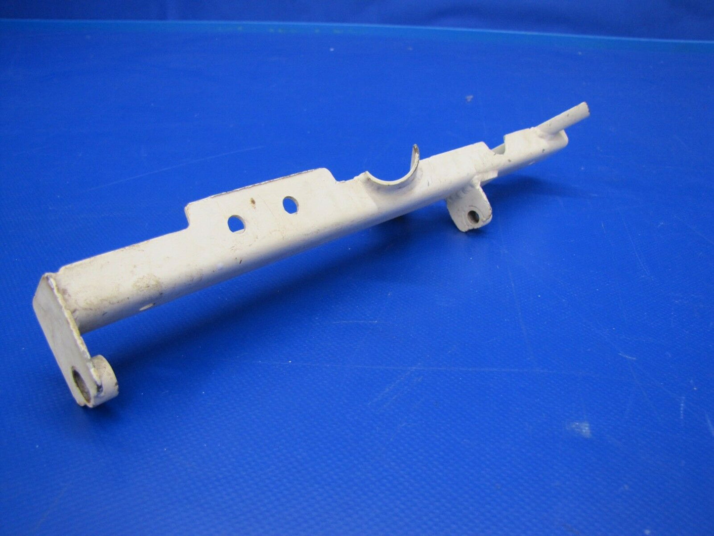 Cessna 188AG Bracket Assy Control Arm Stop P/N 1660131-2 NOS (0517-135)