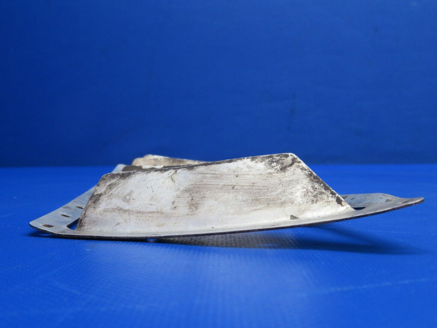 Cessna 210 Louver RH P/N 1213309-2 (0124-1083)