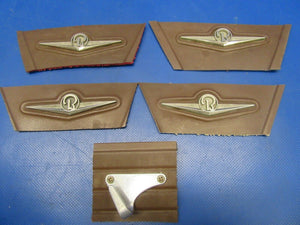 1961 Beech Interior Side Emblems & Pilot Mic Holder Lot of 5 (0219-13)