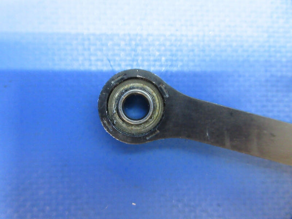 Diamond DA-42 Fuel Selector Rod Assy RH P/N D60-2827-32-00_2 (0623-771)