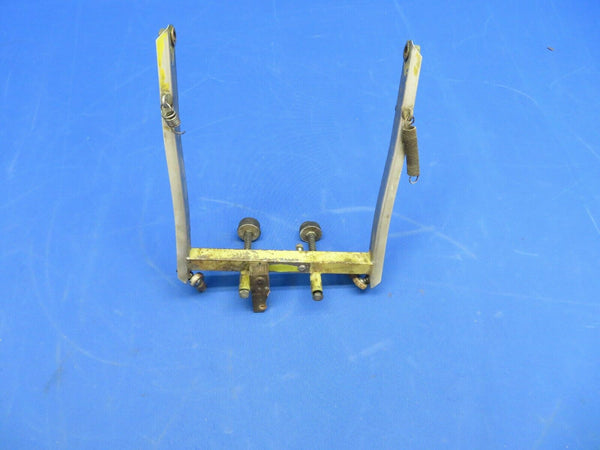 Rockwell Commander 112A Bumper Stop & Lever Assy P/N 46091-1 (1020-457)