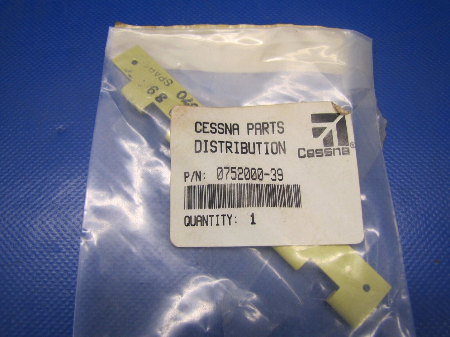 Cessna A188 & T188 Hinge Half Upper Cowl Assy P/N 0752000-39 NOS (0417-260)