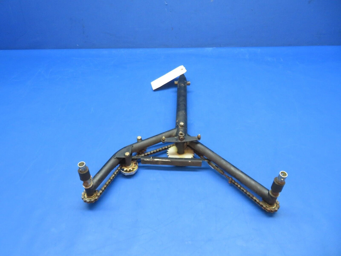 Cessna 150 / 150L Control Y Column Assy P/N 0460128-1 (0823-580)