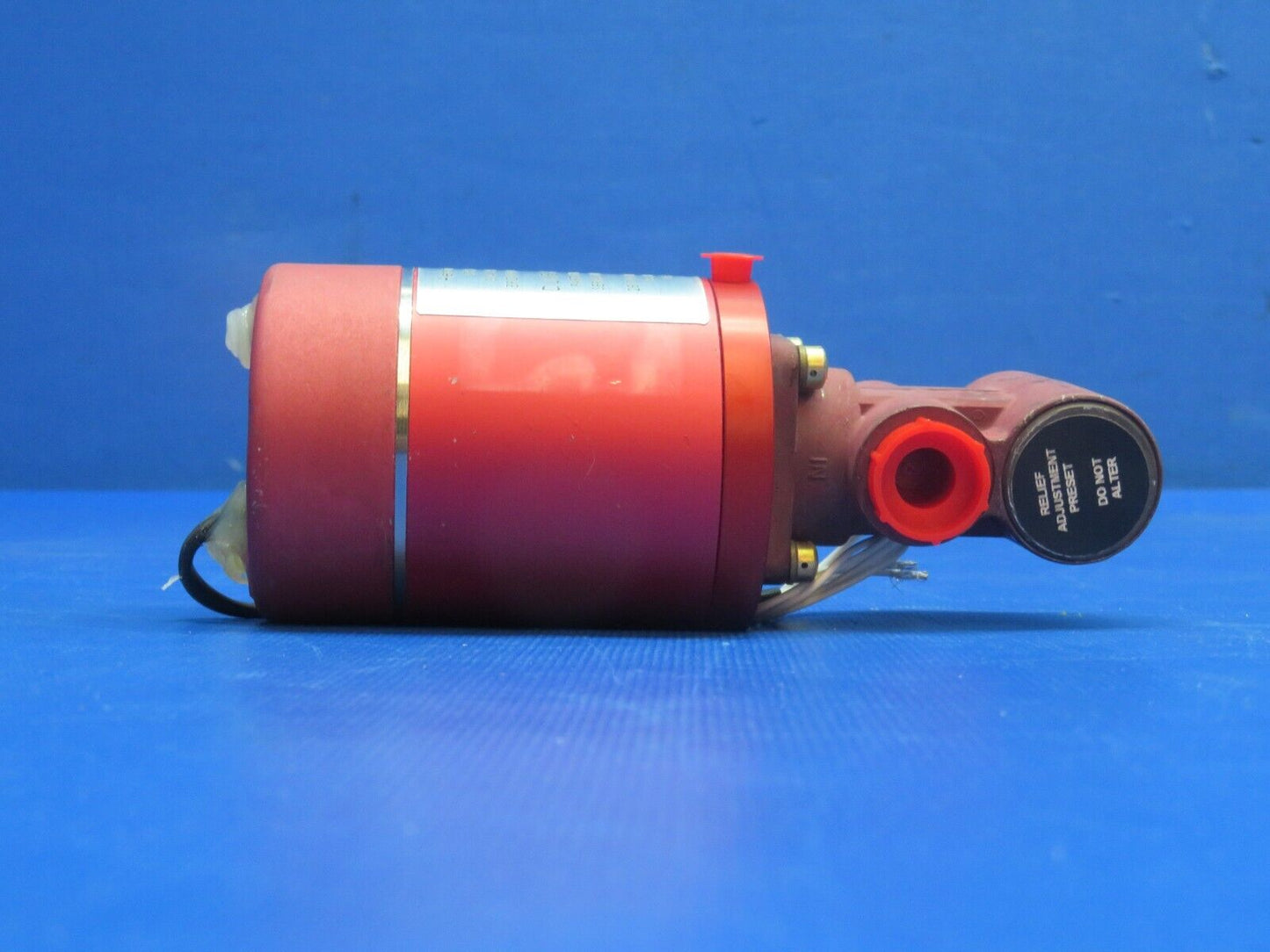 Dukes Fuel Pump 28V with 8130 P/N 4140-00 OVERHAULED (0124-1181)