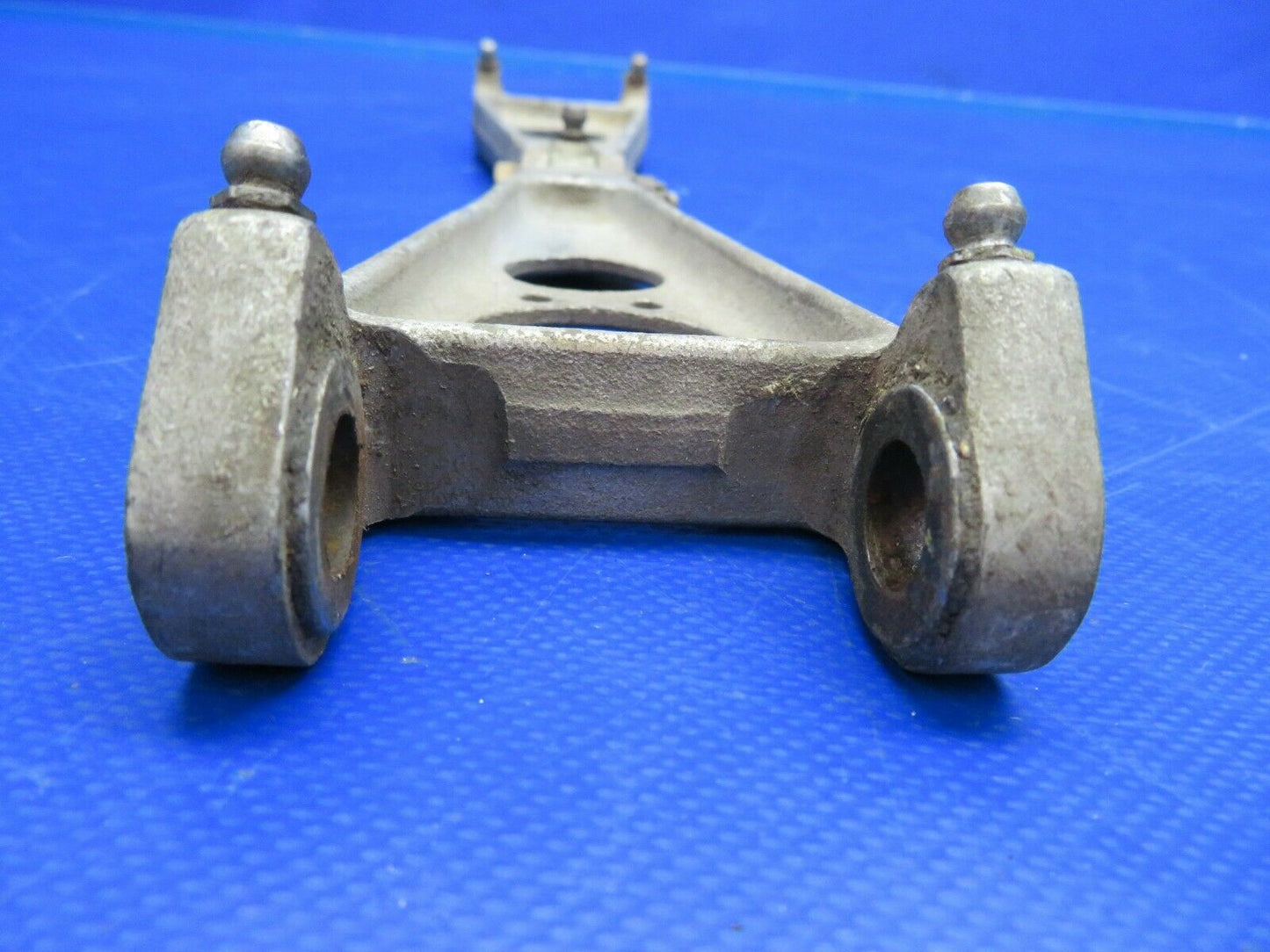 Beech Main Gear Torque Knee Upper & Lower P/N 45-815015, 45-815011-6 (0520-485)