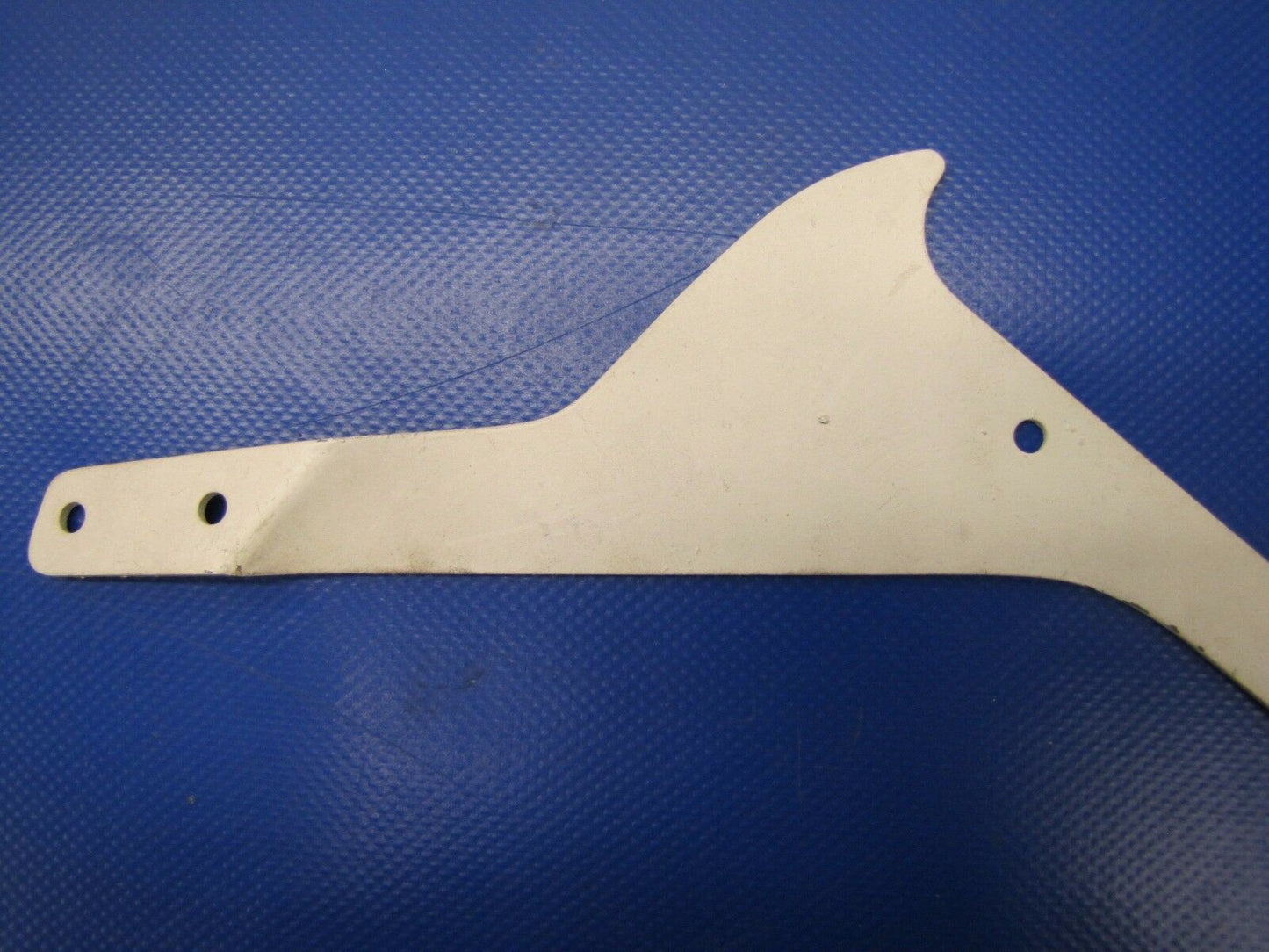 Cessna Bracket RH P/N 1631017-4 NOS (0317-217)
