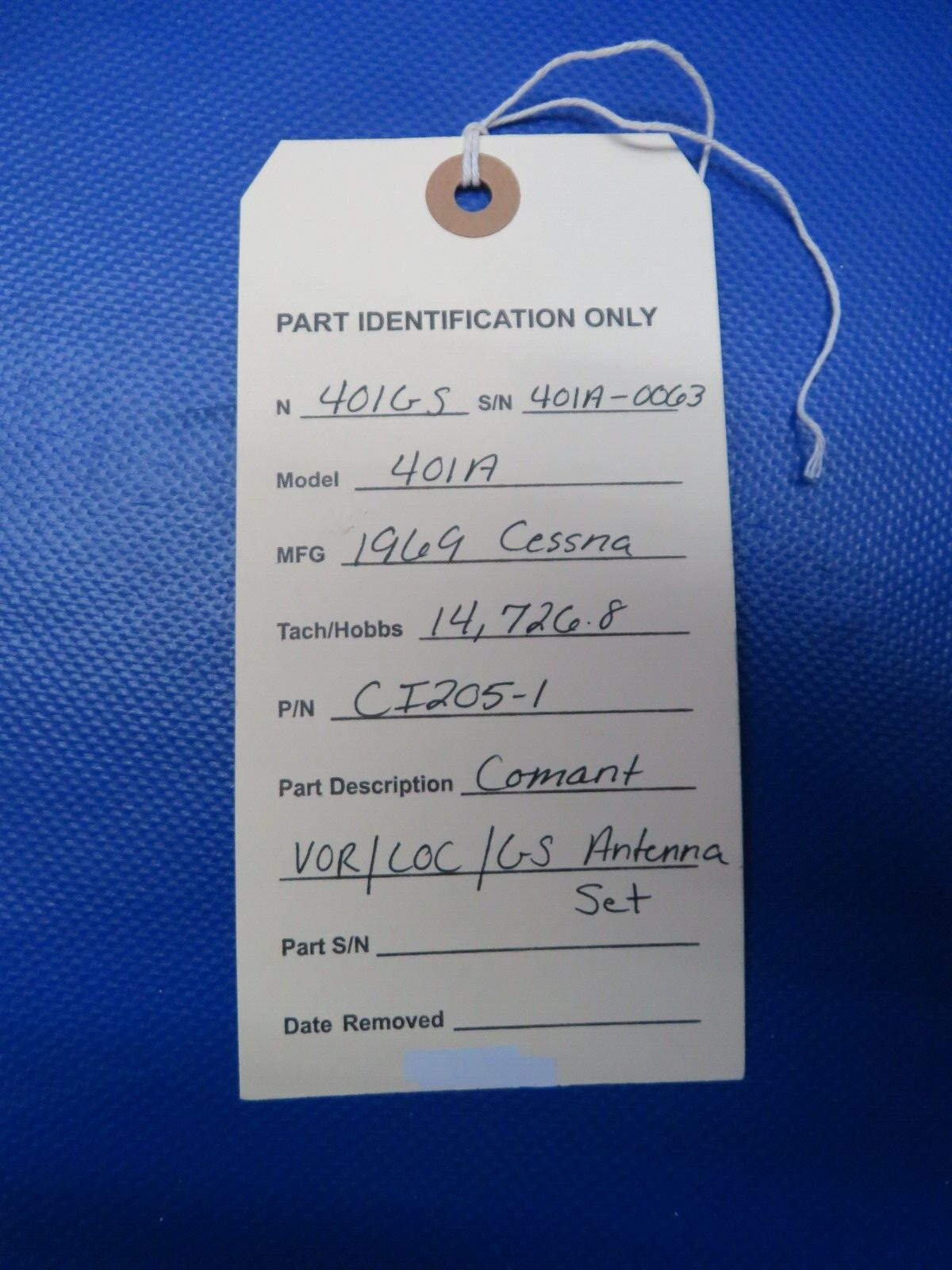 Cessna 401 / 401A Comant VOR/LOC/GS/ Antenna Set P/N CI205-1 (1223-346)