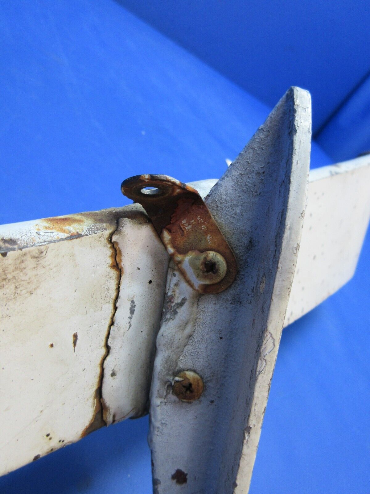 Cessna 172 / 172I RH Main Gear Spring Assy w/ Step P/N 0541164-4 (0923-870)