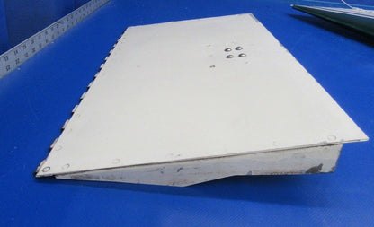 Beech Baron Door Cowl Flap Weld Assy P/N 96-910016-7 (1217-58)