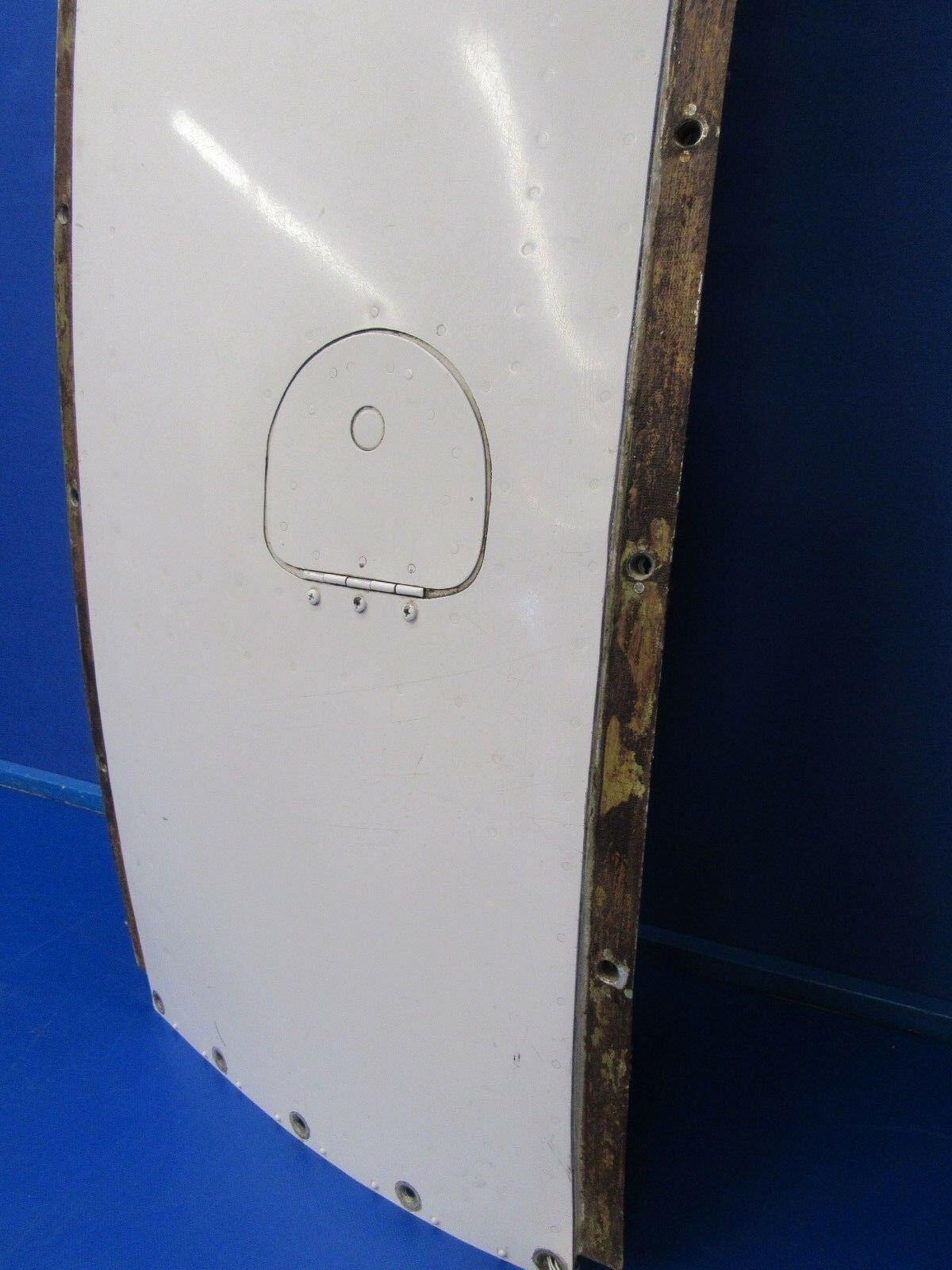 Piper Seneca II Top Center Cowl P/N 37207-101, 67995-002 (0818-256)