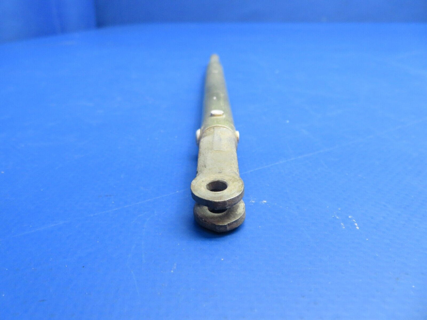 Cessna 310 Link Assy Nose Gear Door P/N 0813300-53 (1122-524)