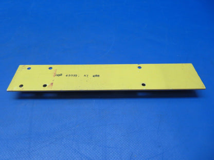 Beech 95-B55 Seat Track Center 3rd Or 4th Seat P/N 002-430021-57 (0523-982)