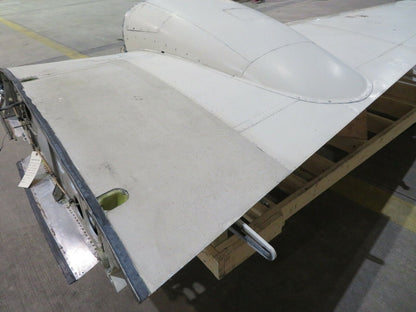1969 Beech Baron 95-B55 RH Wing P/N 96-110005-610 (0521-101)