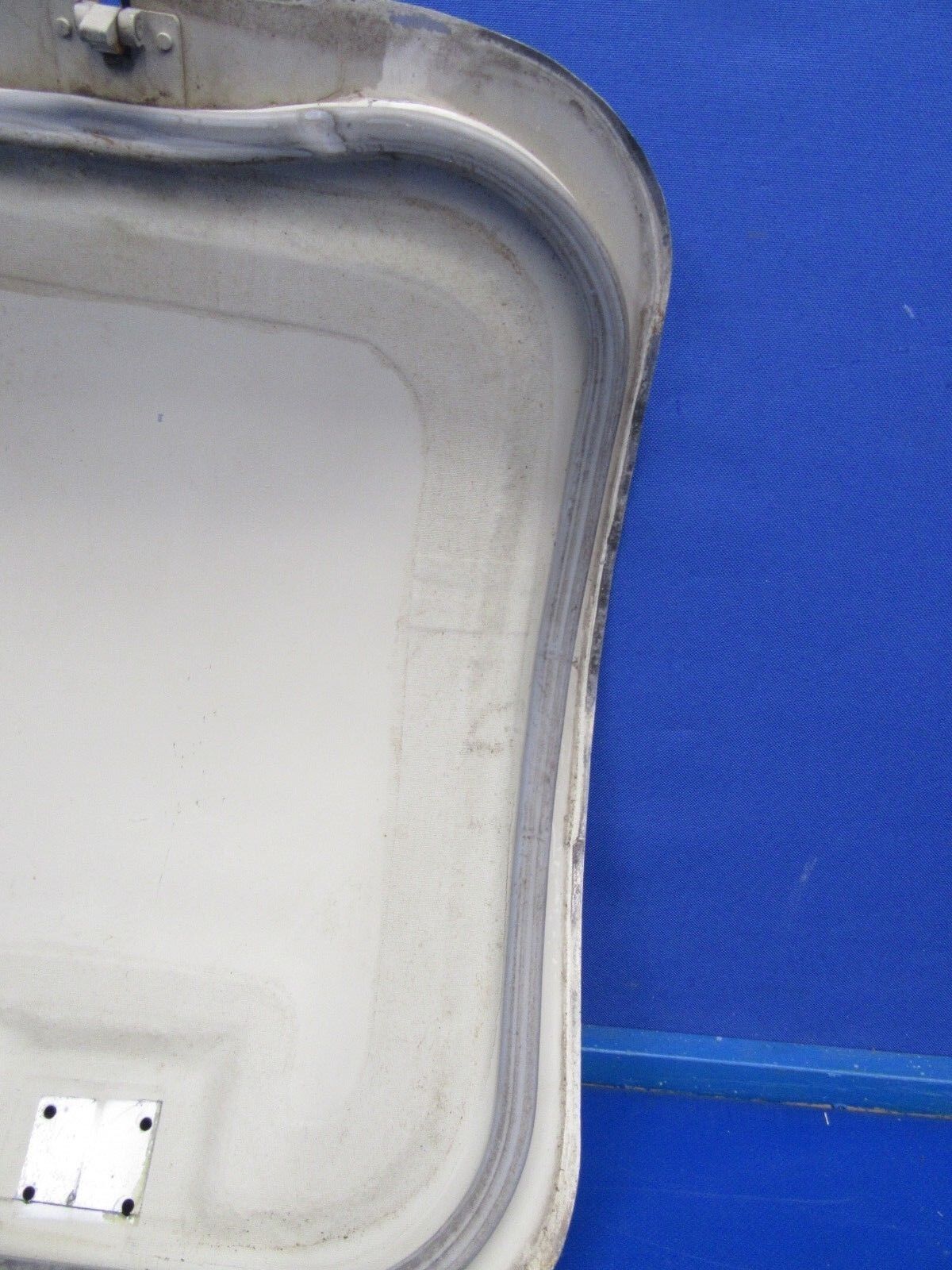 Cessna 421 Nose Baggage Door RH P/N 5113013-30 (1218-36)
