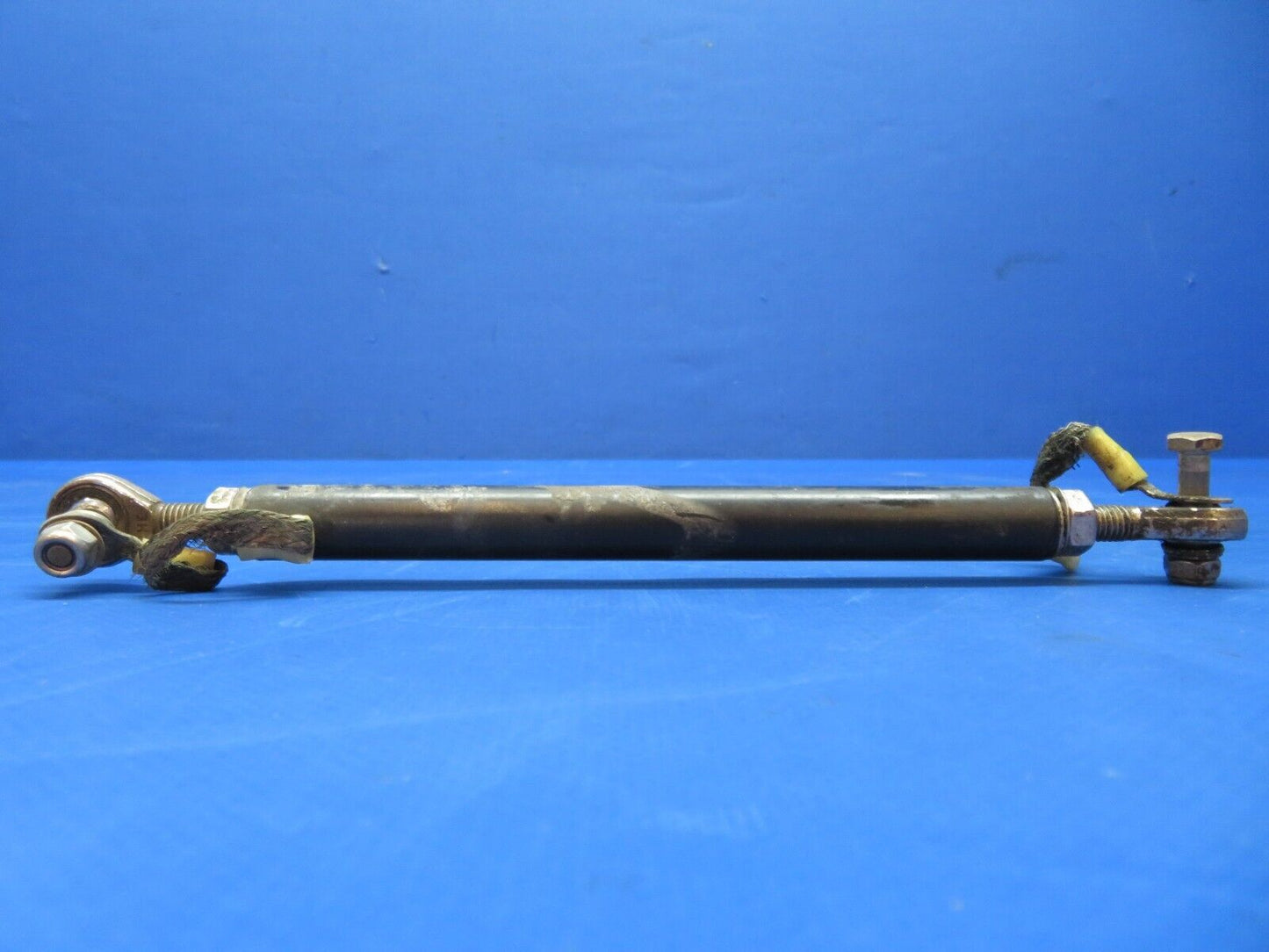 Diamond DA-42 Control Rod Assy Aileron 6-5/8" P/N PR1-16x0, 5-8-0170D (0623-504)