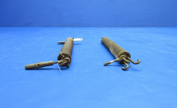 Cessna 310 / 310I Nose Wheel Steering Spring P/N 0842005 LOT OF 2 (0923-925)