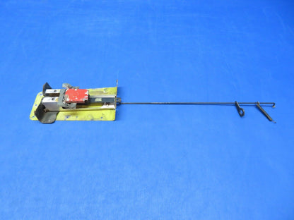 Piper PA-28R-180 Latch Assy Cabin Door P/N 68188-00 (1123-494)