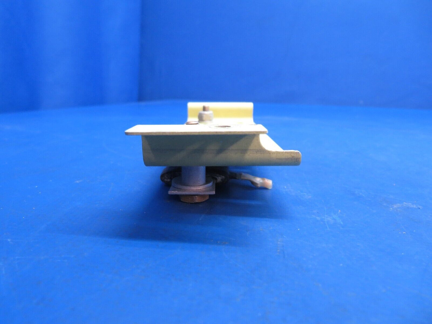 Piper Aerostar 602P Bracket w/ Resistor - Avionics P/N 650077-515 (0123-967)